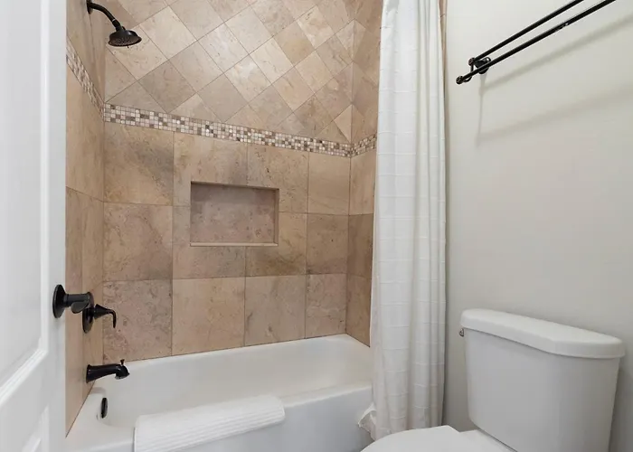 Desert Escape Minutes From Shopping, Dining & Golf * Phoenix