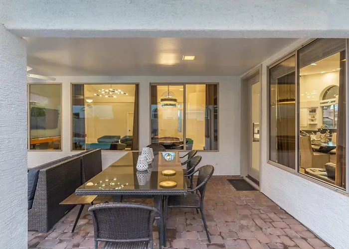 Holiday home Desert Escape Minutes From Shopping, Dining & Golf