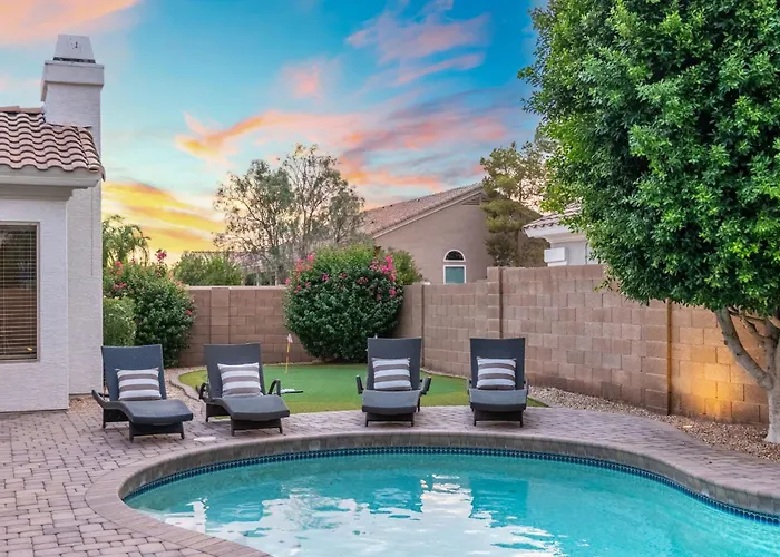 Holiday home Desert Escape Minutes From Shopping, Dining & Golf