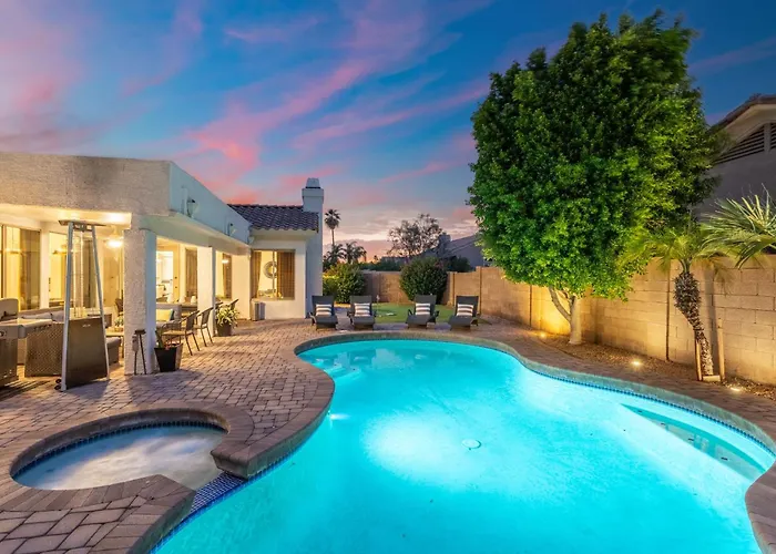 Desert Escape Minutes From Shopping, Dining & Golf Phoenix